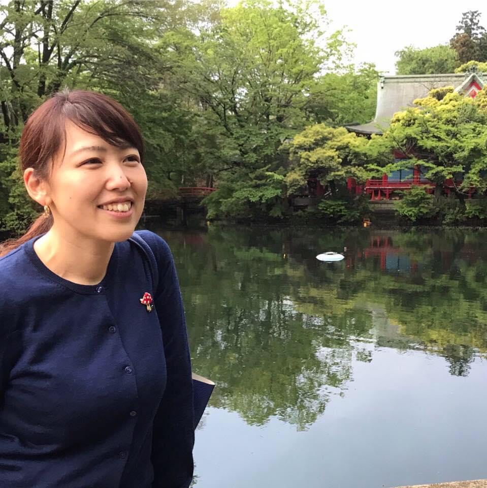 小手麻記子